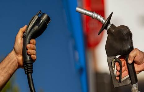 Automotive supplier margins, EVs, gas-powered vehicles, en garde